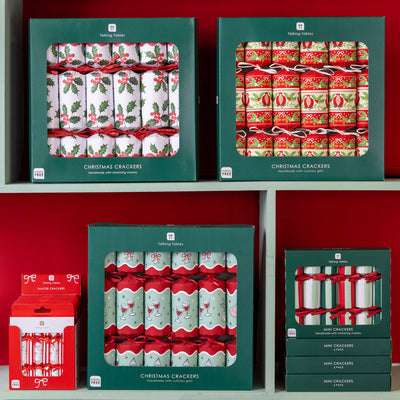 Botanical Holly White Christmas Crackers - 12 Pack