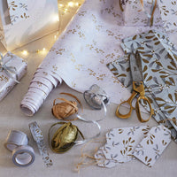 Mistletoe White Christmas Gift Tags - 8 Pack