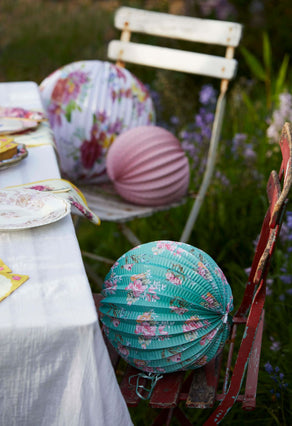 Truly Scrumptious Paper Lanterns