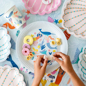 Make Waves Mermaid Paper Plates - 8 Pack