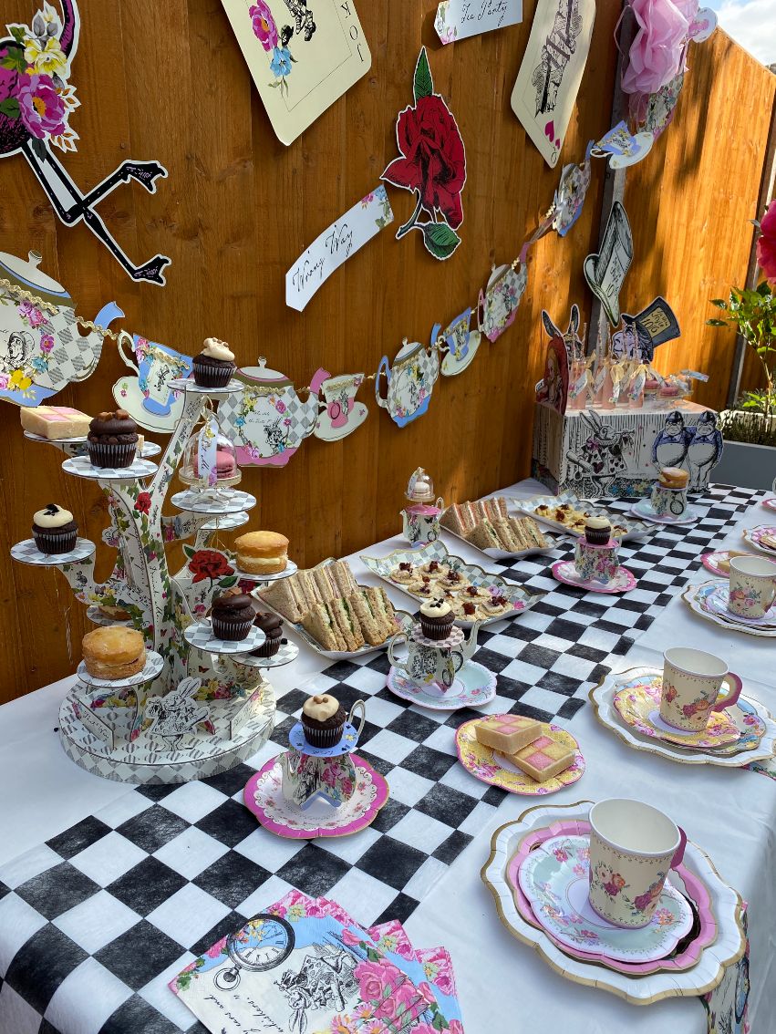 Alice in Wonderland Tree Shaped Cake Stand